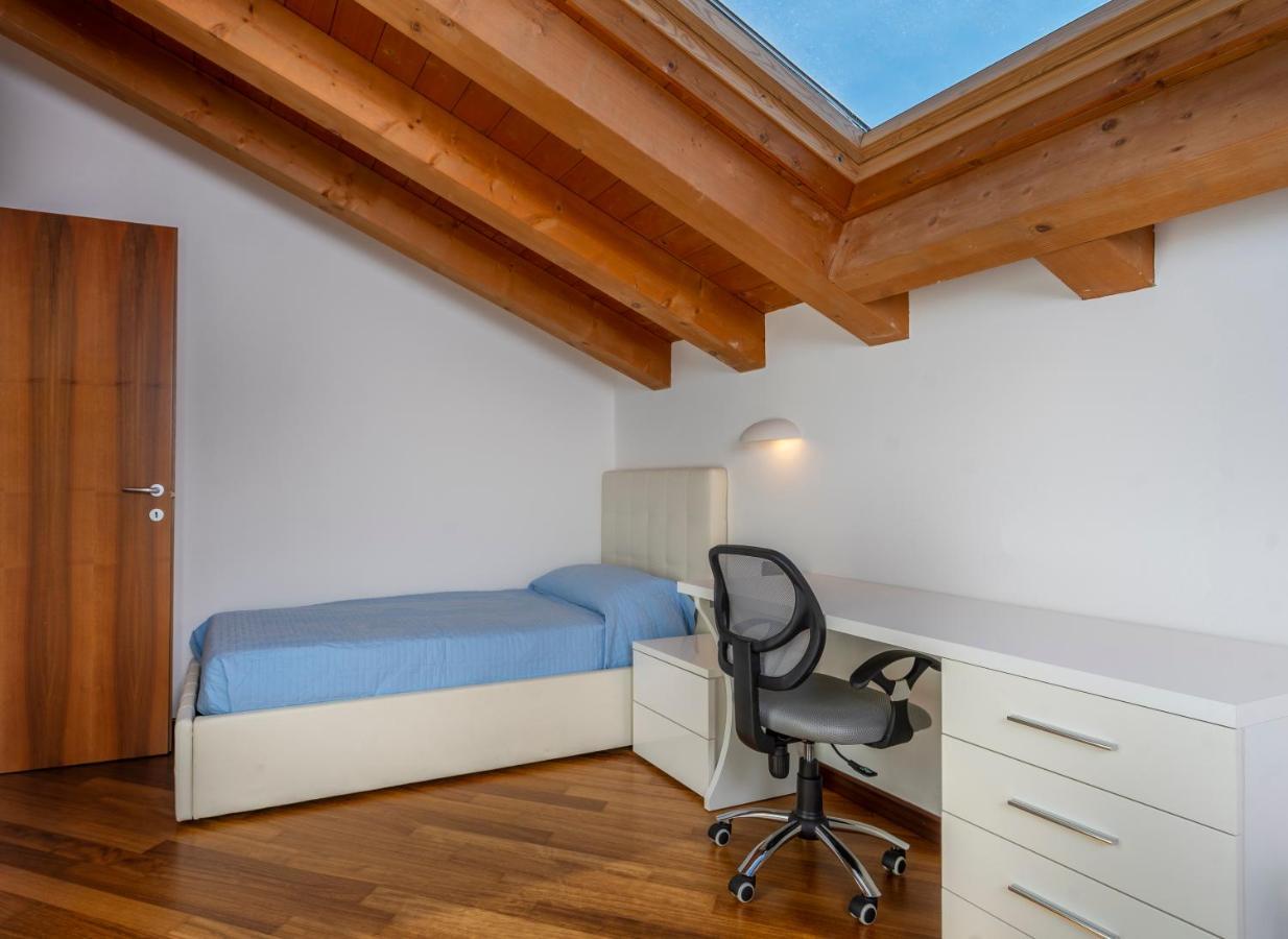 New Deal - Apt With Terrace, Jacuzzi & Netflix Palmanova Eksteriør bilde